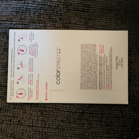 Color Street Penguin Party - Picture 2 of 4